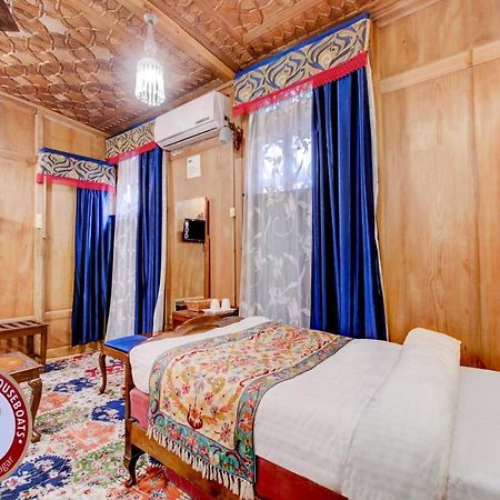 Lake Victoria Houseboats Bed and Breakfast Σριναγκάρ Εξωτερικό φωτογραφία
